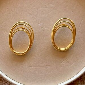 Chic Gold Layered Hoop Earrings